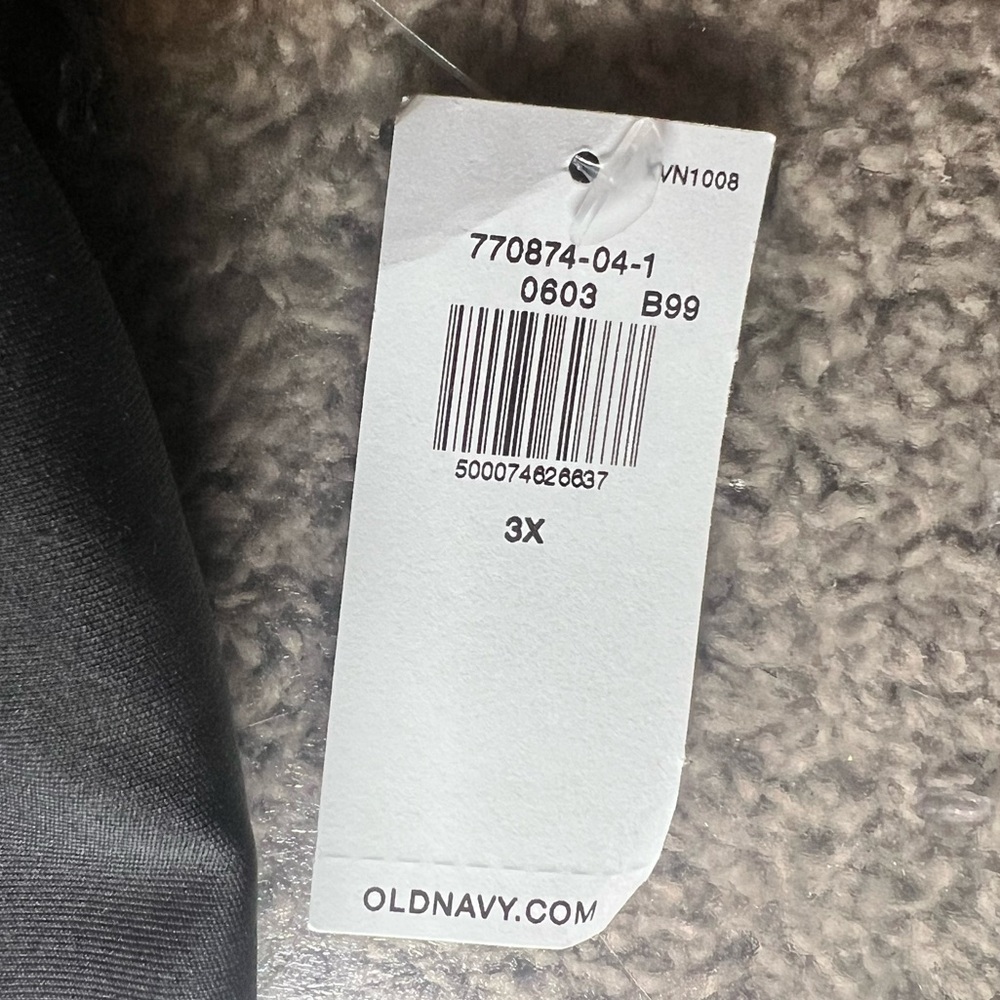 💜💜 Old Navy Black Racerback Tank Tops - Picture 2 of 3